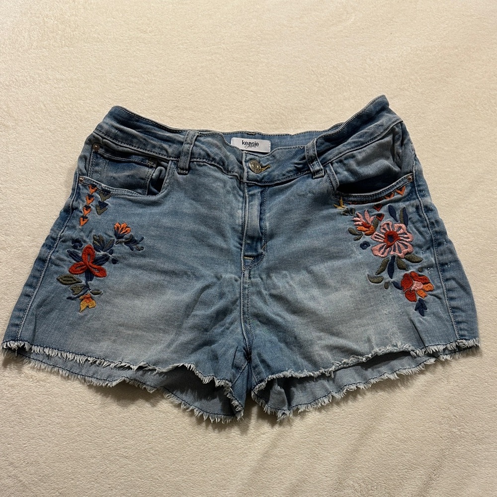Kensie High-Rise Blue Jean Shorts with Floral Embroidery